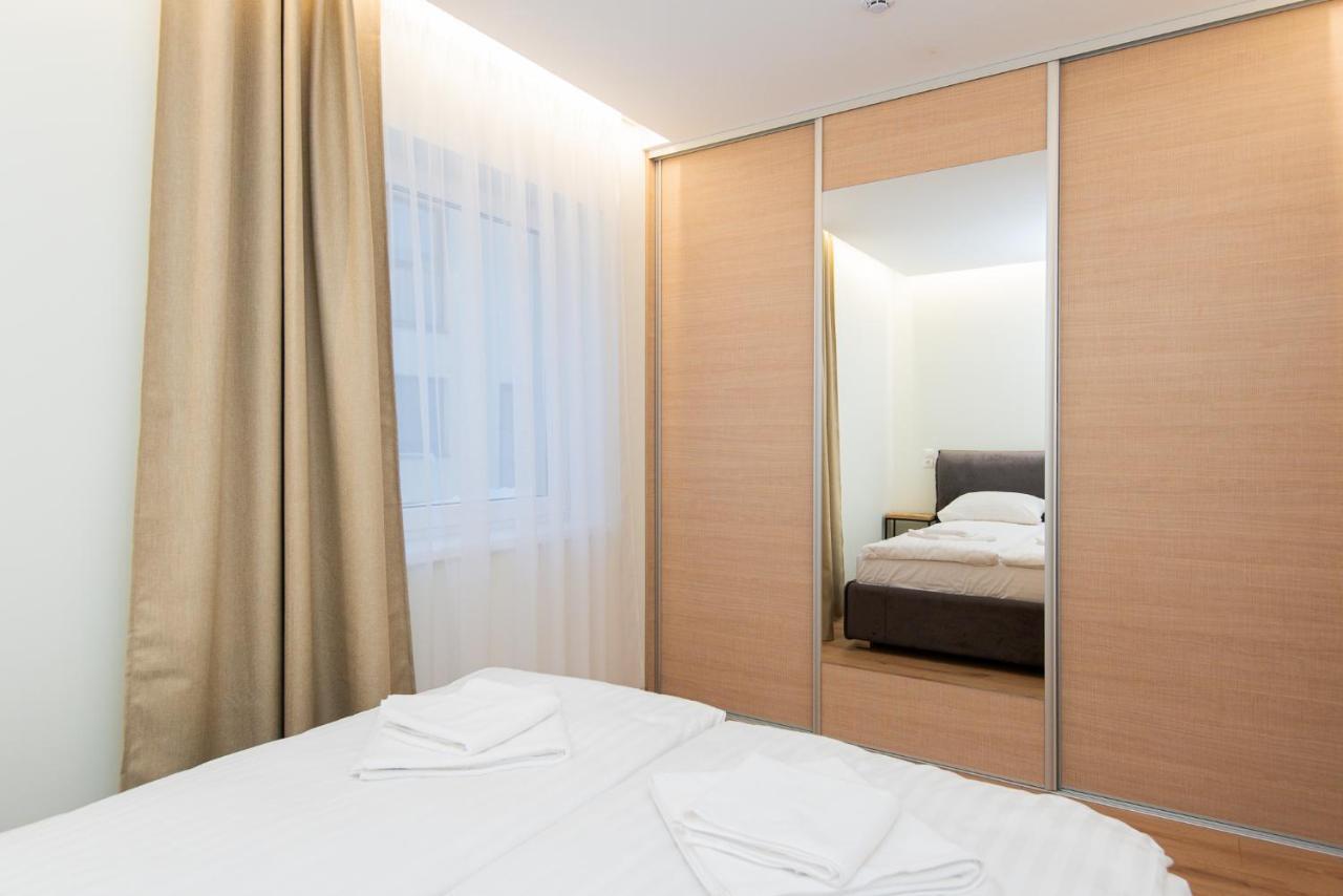 5 Apartment *